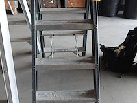 Dubbelzijdige alu trapladder altrex - afbeelding 1 van  3