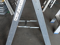 Dubbelzijdige alu trapladder altrex - afbeelding 2 van  3
