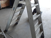 Dubbelzijdige alu trapladder solide - afbeelding 3 van  3