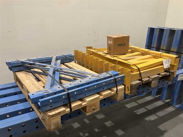 Dubbelzijdige draagarmstelling - cantilever racking - afbeelding 1 van  1