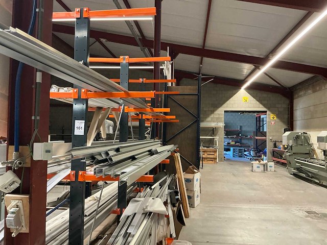 Dubbelzijdige draagarmstelling - afbeelding 1 van  3