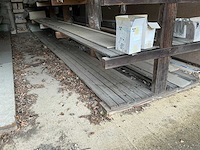 Dubbelzijdige houten draagarmstelling - afbeelding 4 van  4