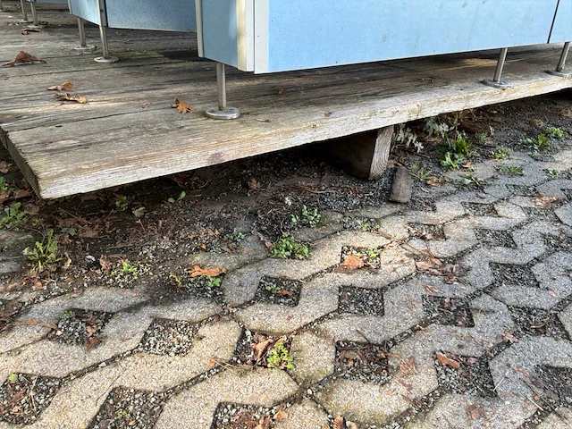 Dubbelzijdige kleedkamer unit - afbeelding 4 van  12