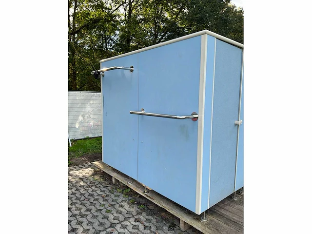 Dubbelzijdige kleedkamer unit - afbeelding 7 van  12