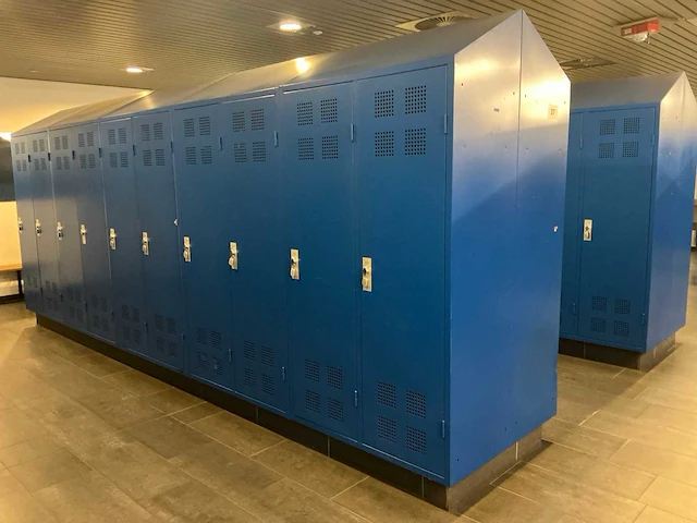 Dubbelzijdige lockerkast (2x) - afbeelding 1 van  6