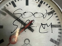 Dubbelzijdige ronde stationsklok mobatime klok - afbeelding 4 van  8