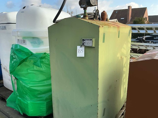 Dubbelzijdige stookolie tank met elektropomp - afbeelding 1 van  2