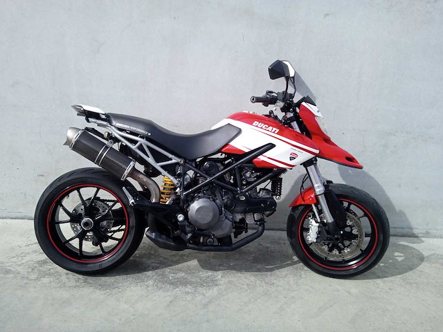 Ducati - hypermotard 796 - motorfiets - afbeelding 2 van  9