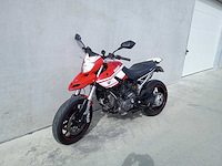 Ducati - hypermotard 796 - motorfiets - afbeelding 3 van  9