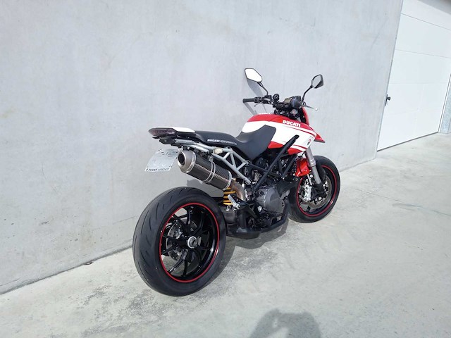 Ducati - hypermotard 796 - motorfiets - afbeelding 5 van  9