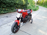 Ducati - monster 821 - motorfiets - afbeelding 7 van  11