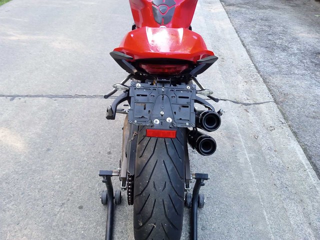 Ducati - monster 821 - motorfiets - afbeelding 11 van  11