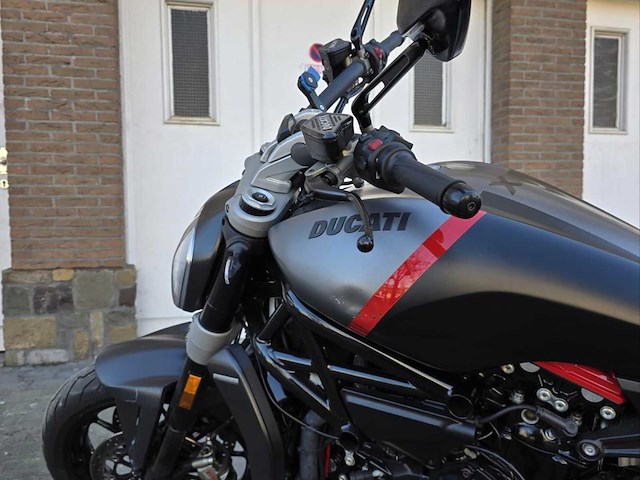 Ducati diavel motorfiets - afbeelding 6 van  11
