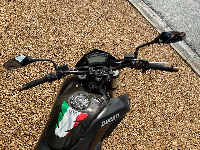 Ducati hypermotard 796 motorfiets / supermoto - afbeelding 13 van  37