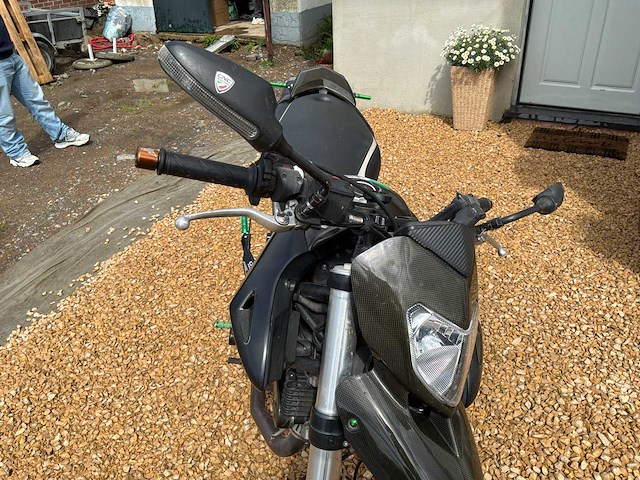 Ducati hypermotard 796 motorfiets / supermoto - afbeelding 17 van  37