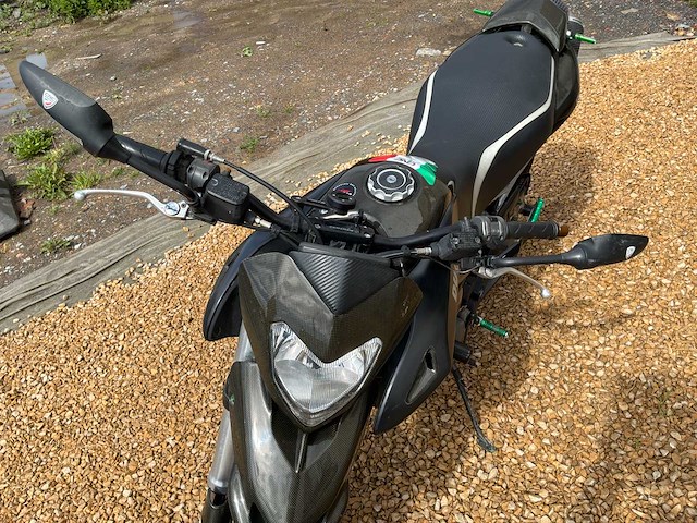 Ducati hypermotard 796 motorfiets / supermoto - afbeelding 18 van  37