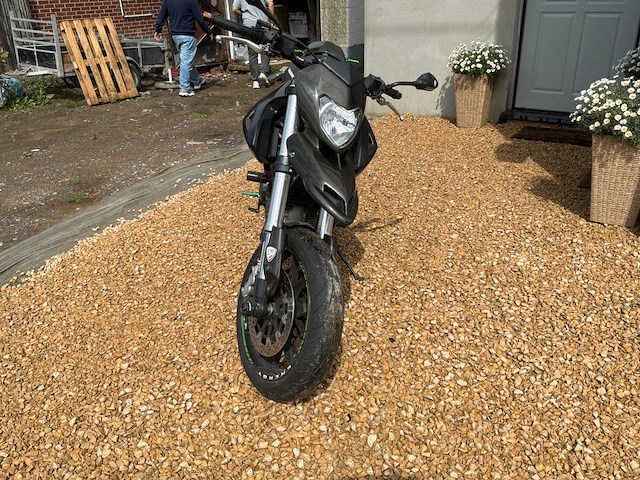 Ducati hypermotard 796 motorfiets / supermoto - afbeelding 35 van  37