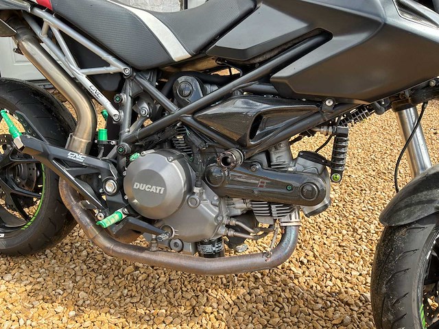 Ducati hypermotard 796 motorfiets / supermoto - afbeelding 13 van  13