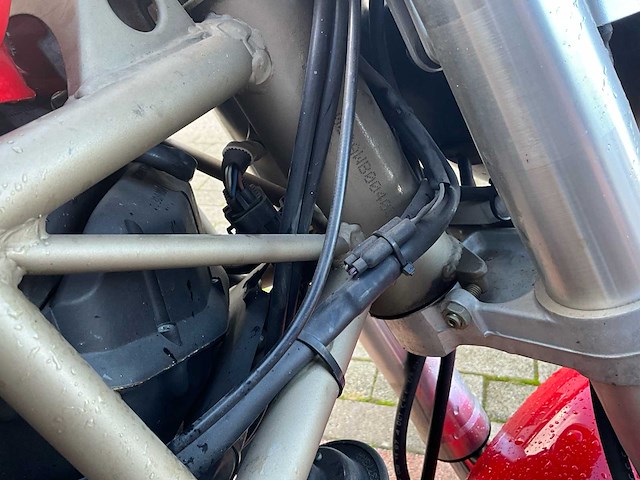 Ducati monster 750 - afbeelding 19 van  29