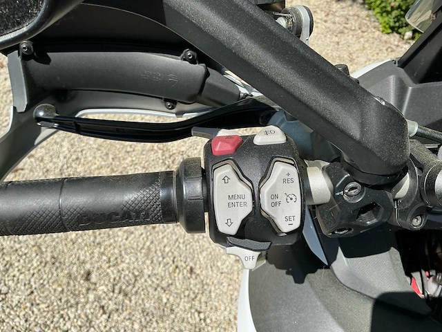 Ducati multistrada 1200 s motorfiets - afbeelding 19 van  42