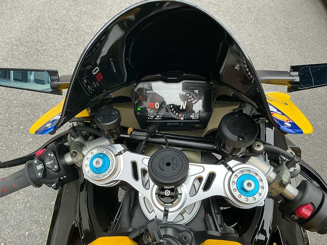Ducati panigale v4 r motorfiets - afbeelding 14 van  25