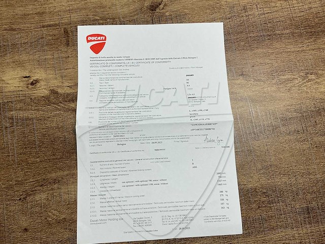 Ducati panigale v4 r motorfiets - afbeelding 24 van  25