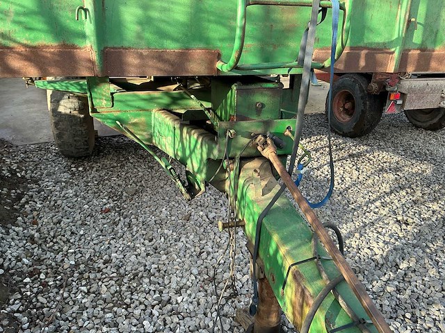 Duchesne kipper met zwaai/valklep kipper - afbeelding 9 van  24