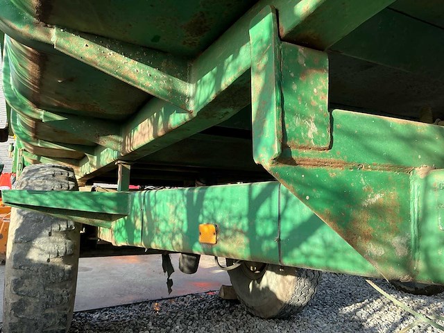 Duchesne kipper met zwaai/valklep kipper - afbeelding 13 van  24