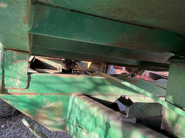 Duchesne kipper met zwaai/valklep kipper - afbeelding 14 van  24