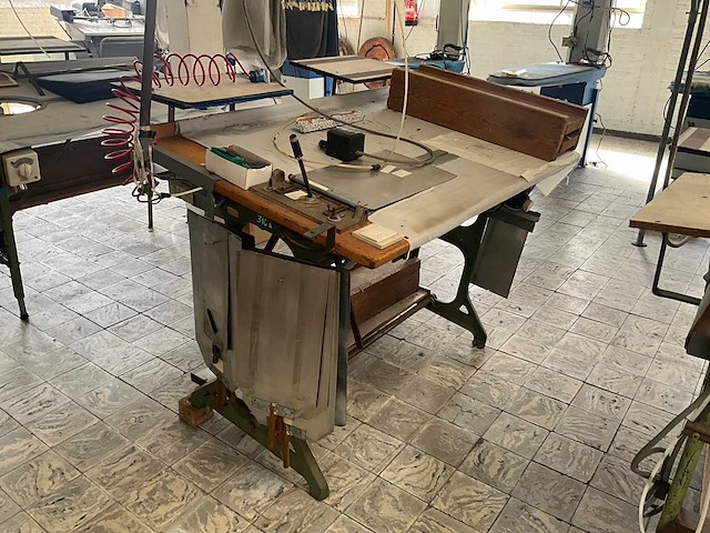 Ducker lt5-m vouwtafel - afbeelding 1 van  11