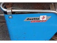Duetto - super - vintage accu motor met zijspan - afbeelding 2 van  3