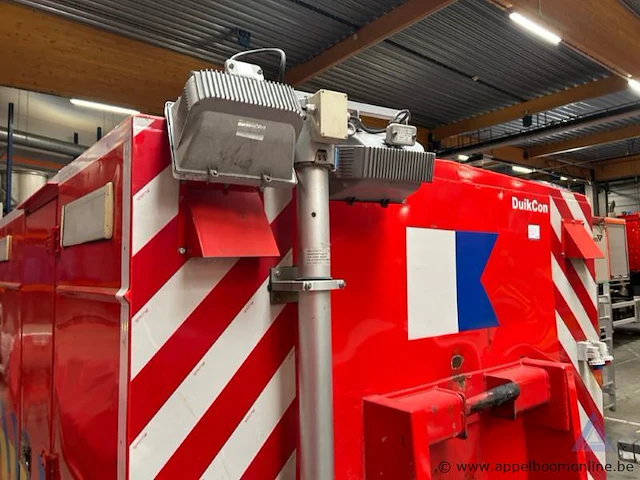Duikcontainer duikcon, afmetingen 4,95 x 2,40 m, met interne inrichting en externe verlichting, elektrische aansluitingen 200-250v en 380-415v. werking niet gekend. - afbeelding 5 van  10