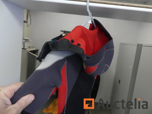 Duikuitrusting; dames wetsuit aqualoung comfort combi 7 mm + schorty 5.5 mm - afbeelding 2 van  11