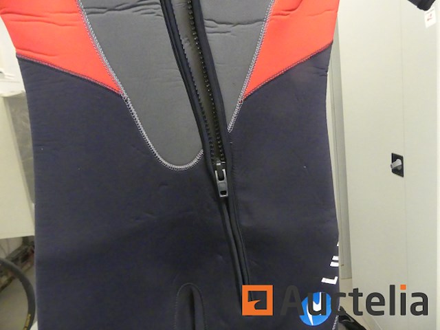 Duikuitrusting; dames wetsuit aqualoung comfort combi 7 mm + schorty 5.5 mm - afbeelding 3 van  11