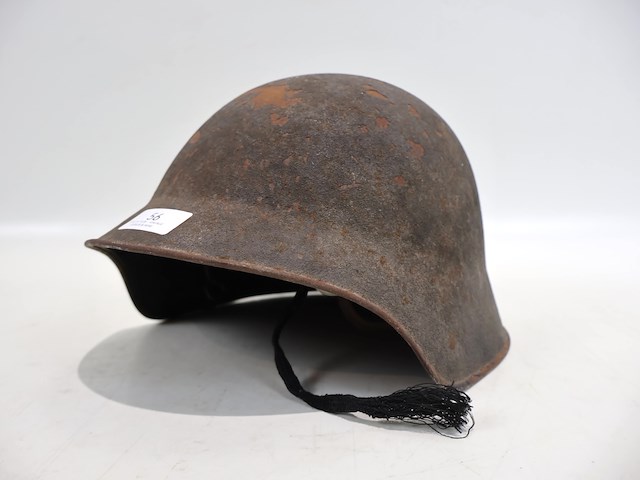 Duitse legerhelm - afbeelding 1 van  6