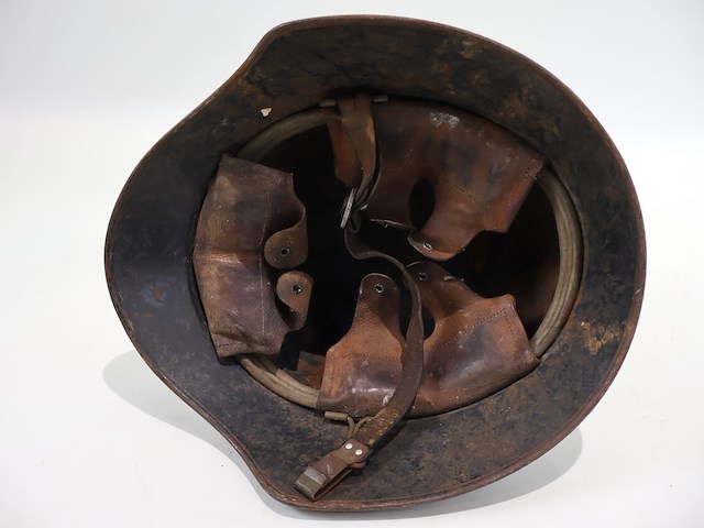 Duitse legerhelm - afbeelding 5 van  5