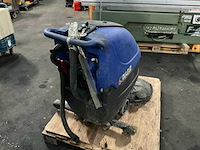 Dulevo h404m zelfrijdende veegmachine - afbeelding 3 van  5