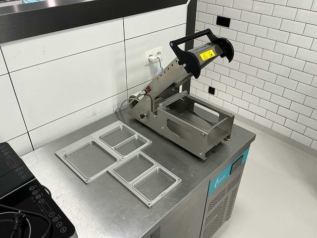 Duniform traysealer - afbeelding 1 van  8