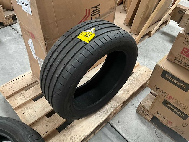 Dunlop - car tyre (2x) - afbeelding 1 van  5