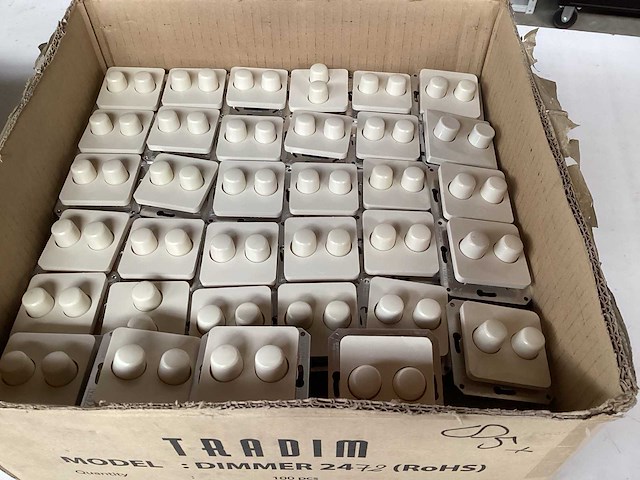Duodimmer 2x200w (85x) - afbeelding 1 van  2