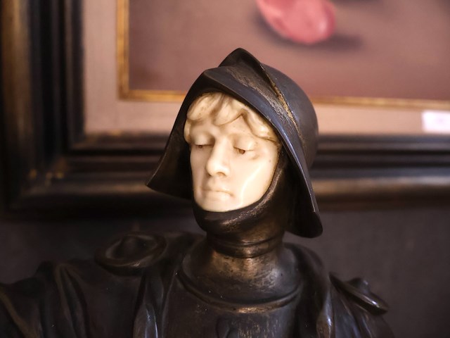 Duprey bronzen beeld - afbeelding 4 van  9