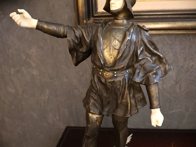 Duprey bronzen beeld - afbeelding 5 van  9