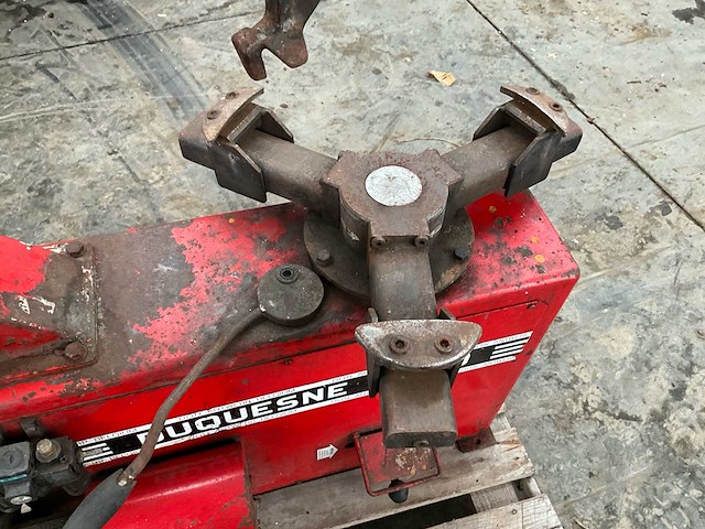 Duquesne r200 banden de-en montageapparaat - afbeelding 10 van  12