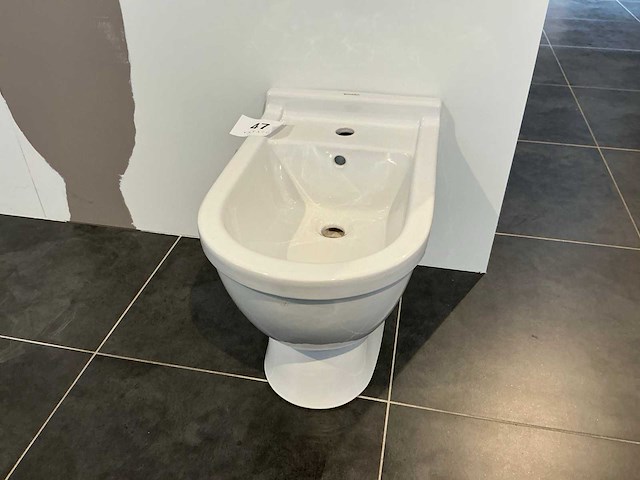 Duravit - starck iii - staand bidet - bidet - afbeelding 1 van  2