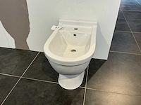 Duravit - starck iii - staand bidet - bidet - afbeelding 1 van  2