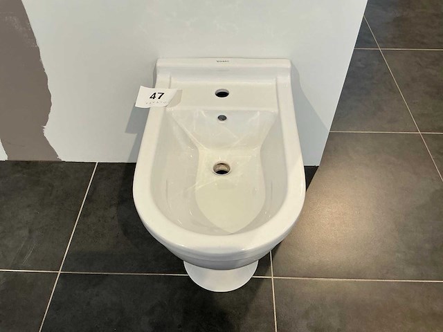 Duravit - starck iii - staand bidet - bidet - afbeelding 2 van  2