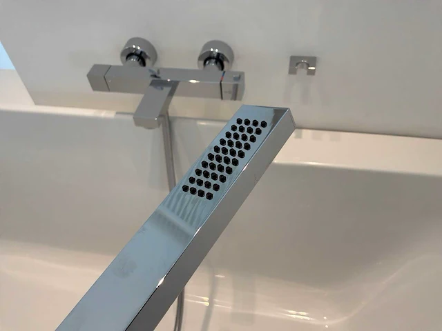 Duravit durastyle bad met gessi mengkraan - afbeelding 2 van  10