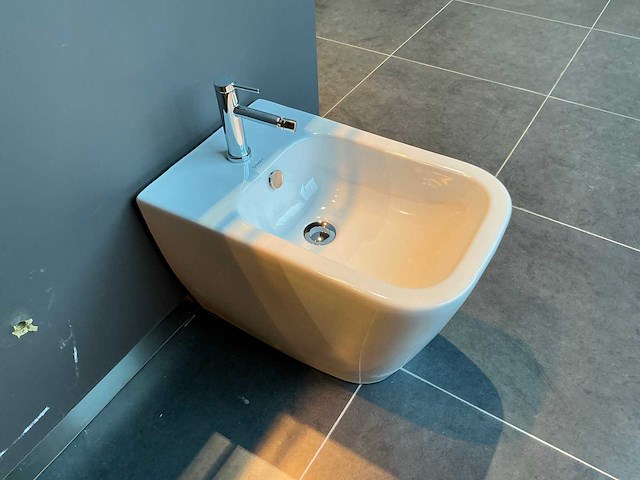 Duravit happy d.2 staande bidet - afbeelding 1 van  3