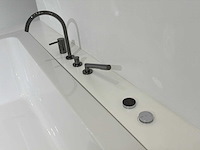Duravit palova bad met dornbracht handdouche - afbeelding 2 van  8