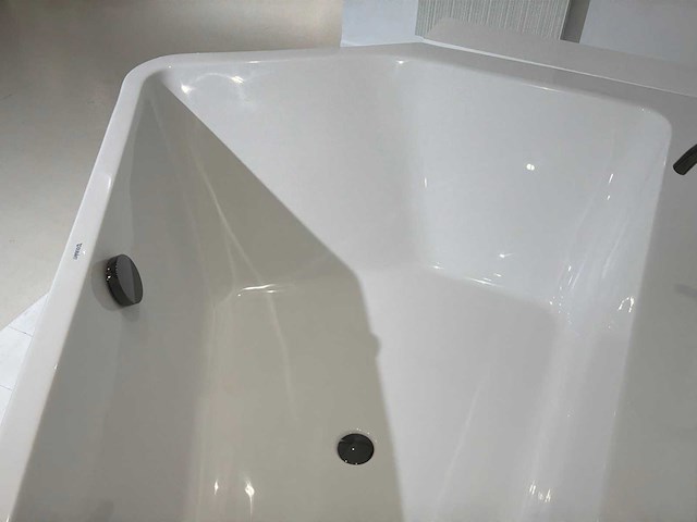 Duravit palova bad met dornbracht handdouche - afbeelding 4 van  9